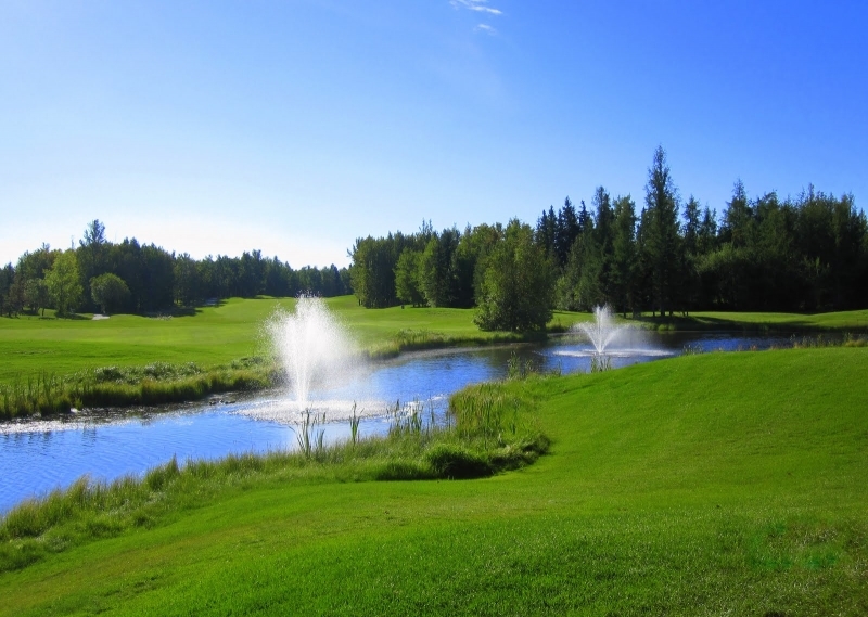 Cougar Creek Golf Resort