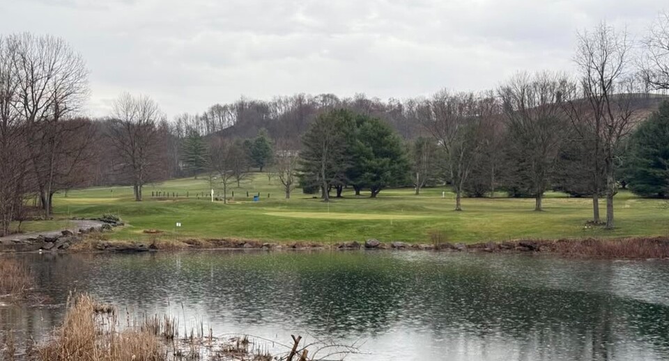 Fox Run Golf Course - Beaver Falls