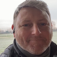 Simon J Remmer