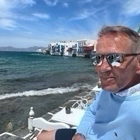 Peter Stennull