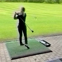 Claudia Jarzambek