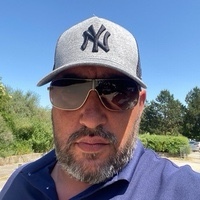 Jean-Vincent travaille